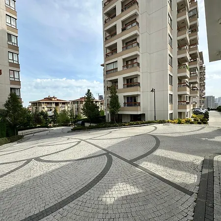 Διαμέρισμα Tow Bed And Living With Pool And Gym Eskiomerler