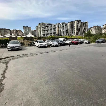 Διαμέρισμα Tow Bed And Living With Pool And Gym Eskiomerler