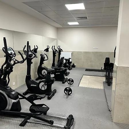 Διαμέρισμα Tow Bed And Living With Pool And Gym Eskiomerler