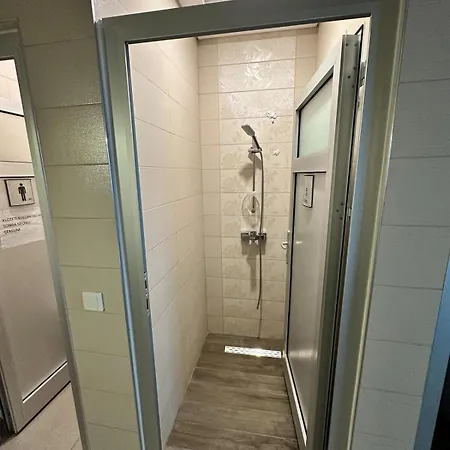 Διαμέρισμα Tow Bed And Living With Pool And Gym *